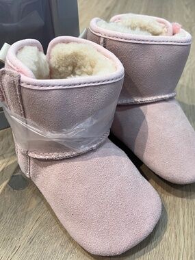baby girls pink ugg boots